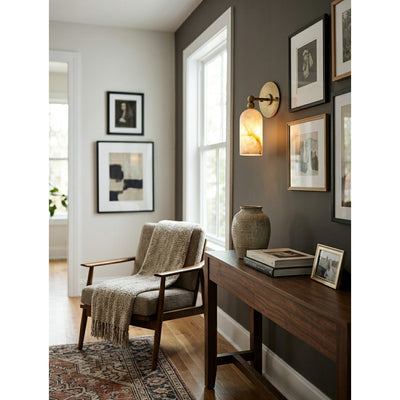 Maelora Sconce