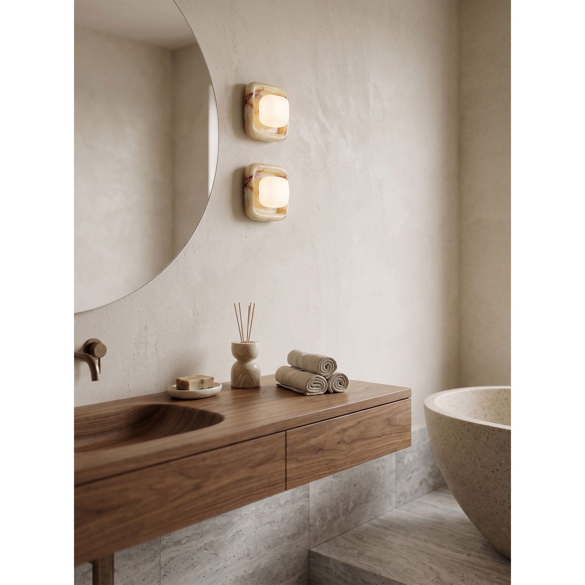 Velararia Wall Light