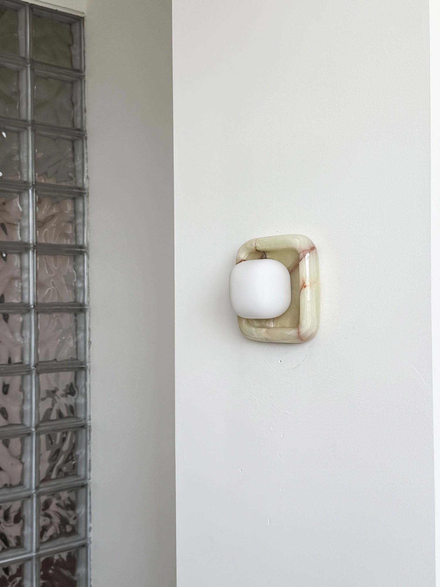 Velararia Wall Light