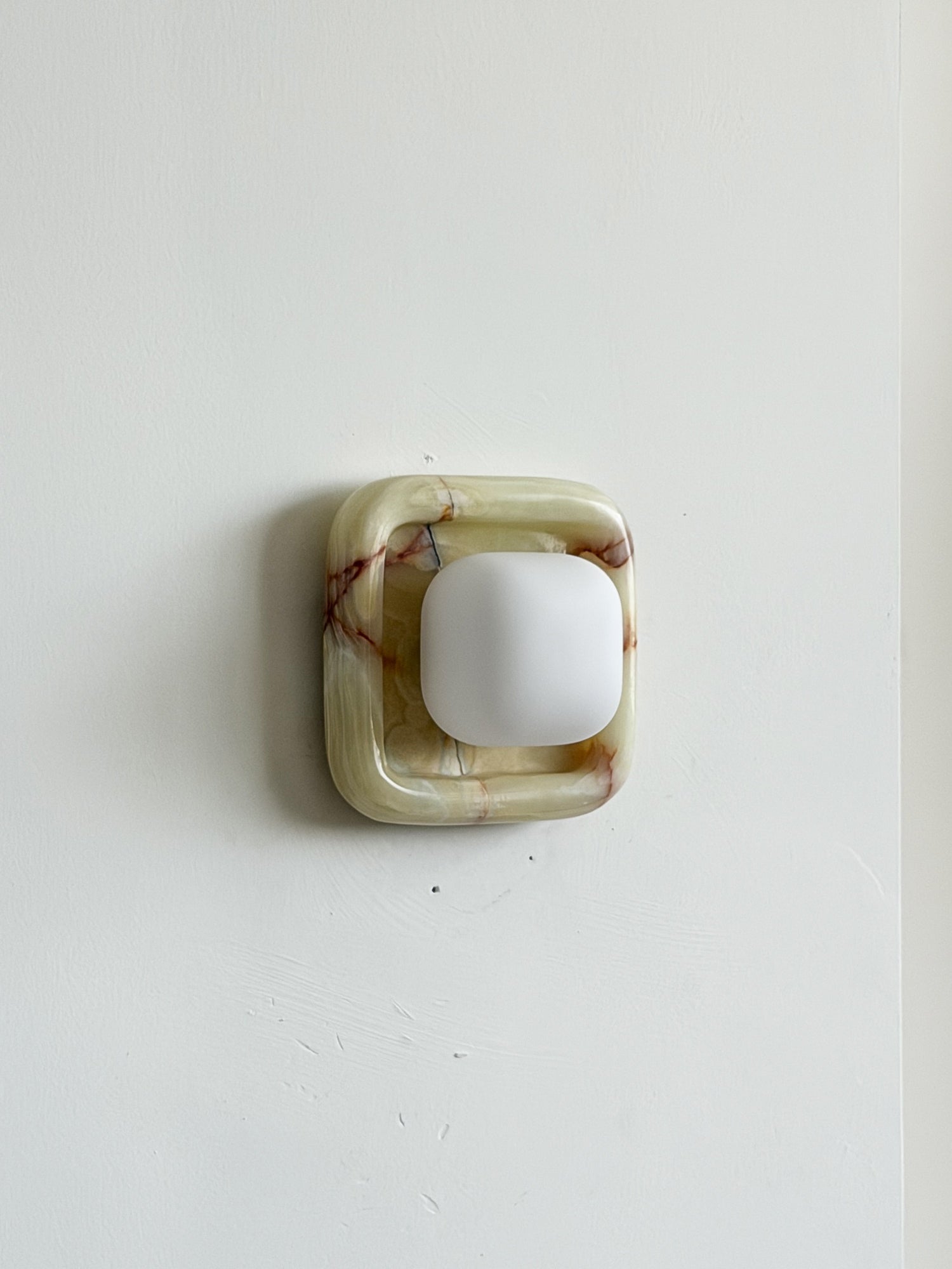 Velararia Wall Light