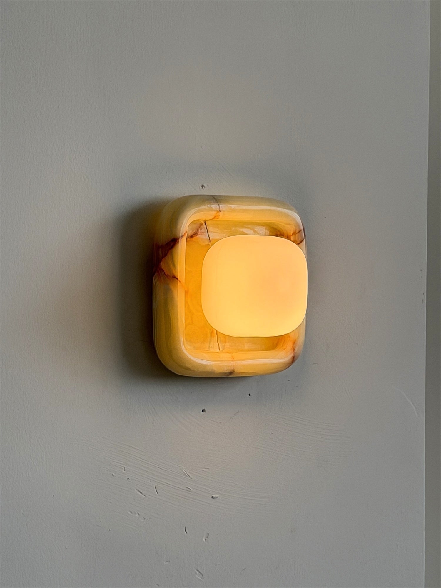 Velararia Wall Light