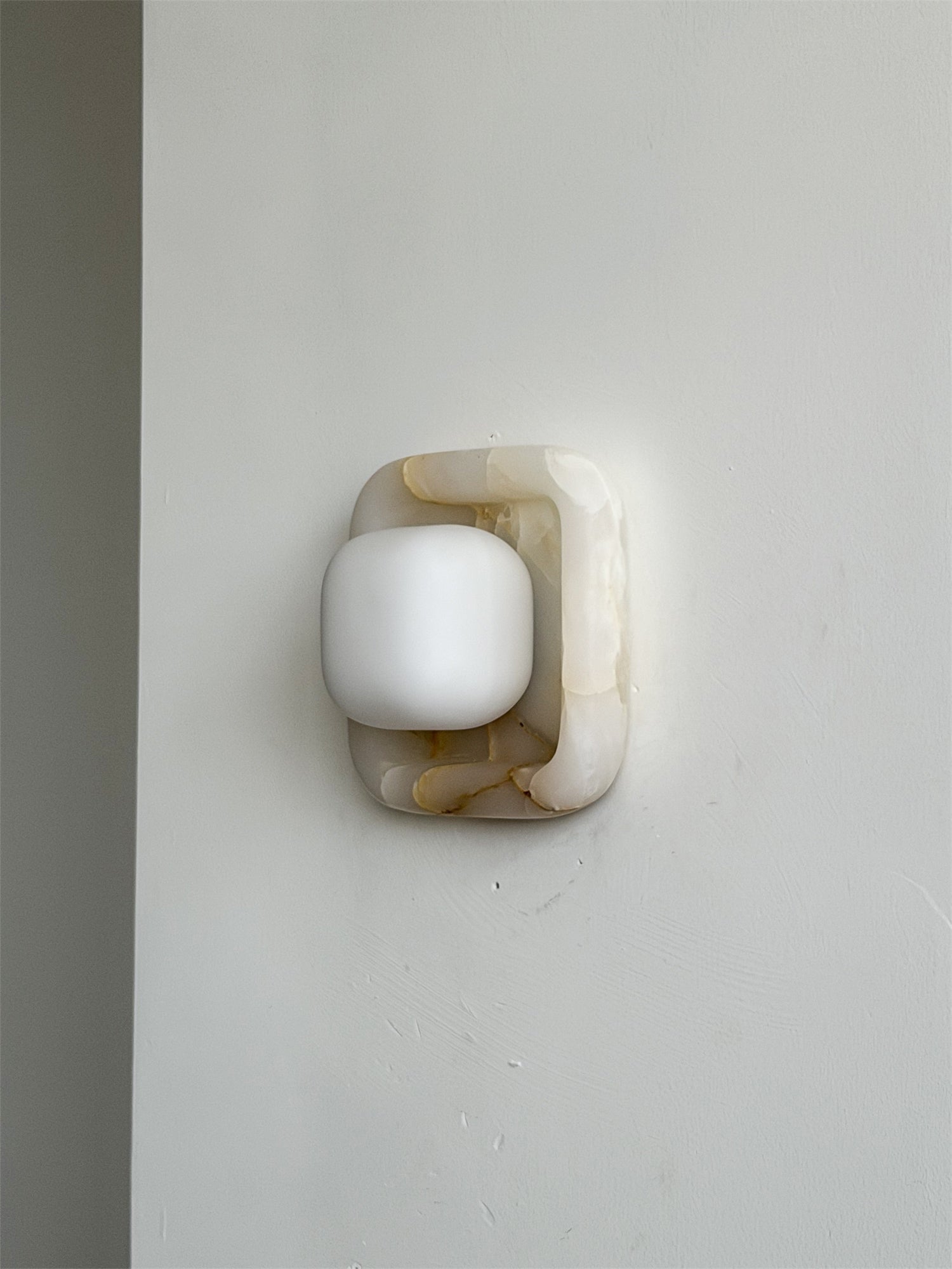 Velararia Wall Light