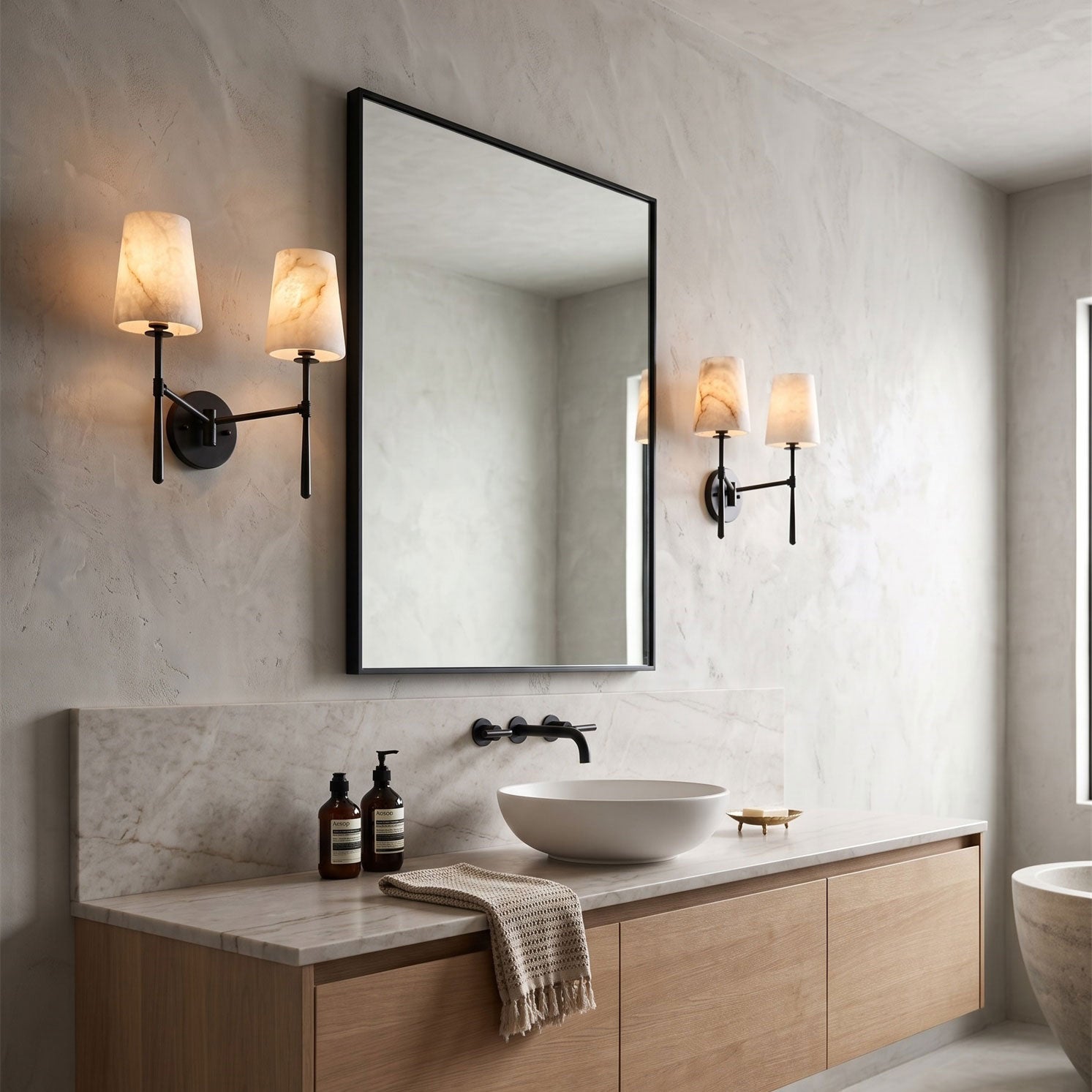 Lumalise Wall Light