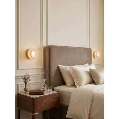 Viraivaine Wall Light