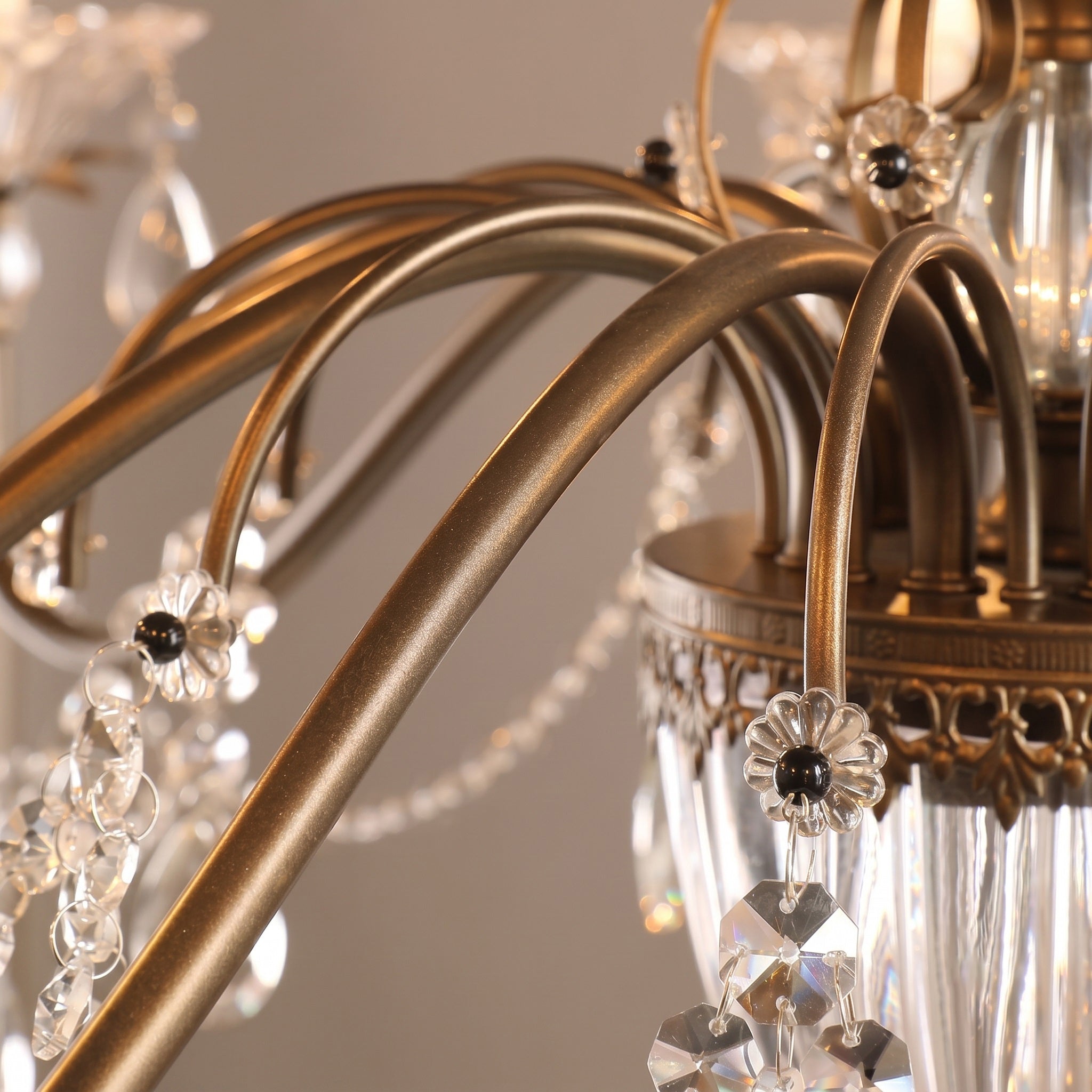 Venatici Crystal Chandelier