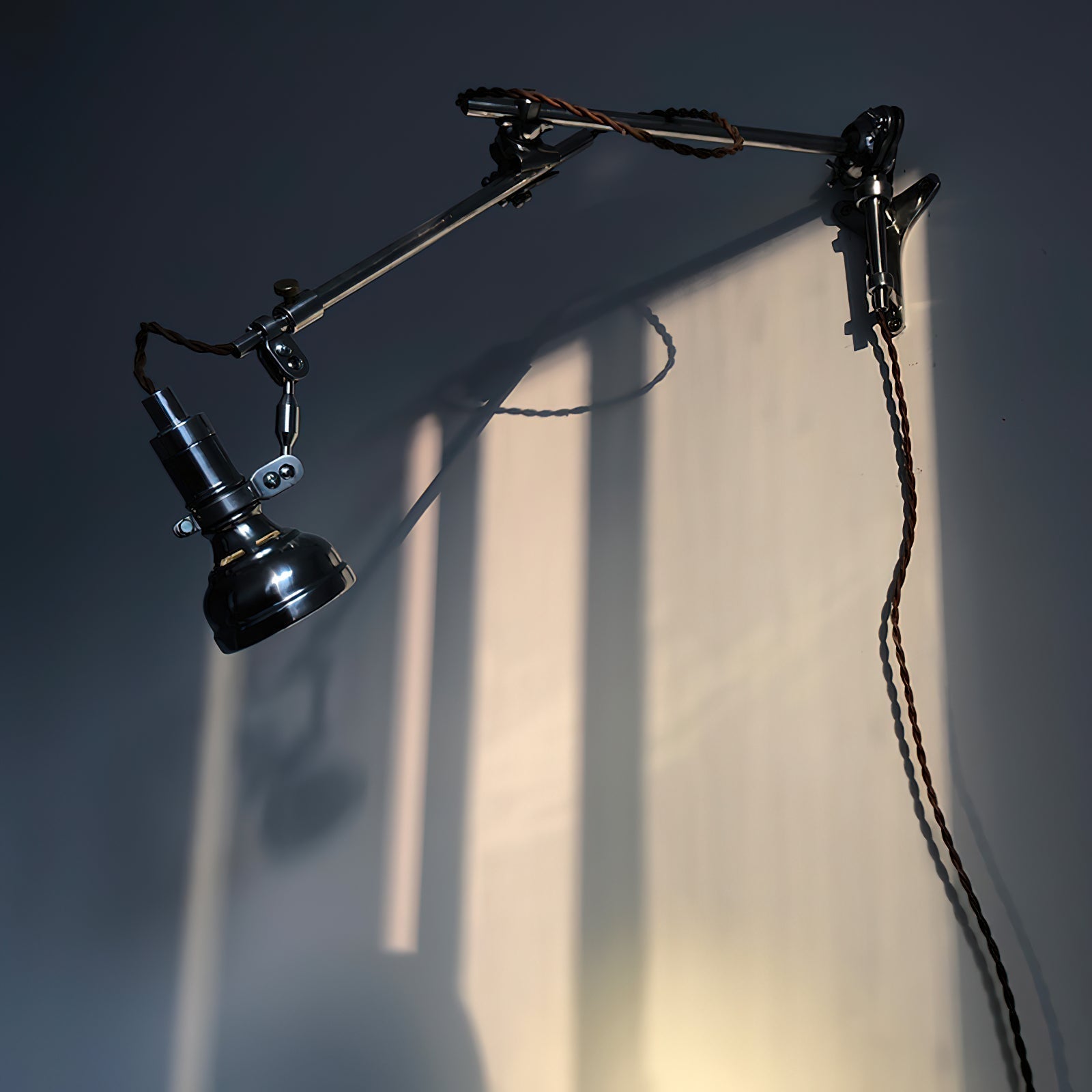 Elaaise Wall Lamp