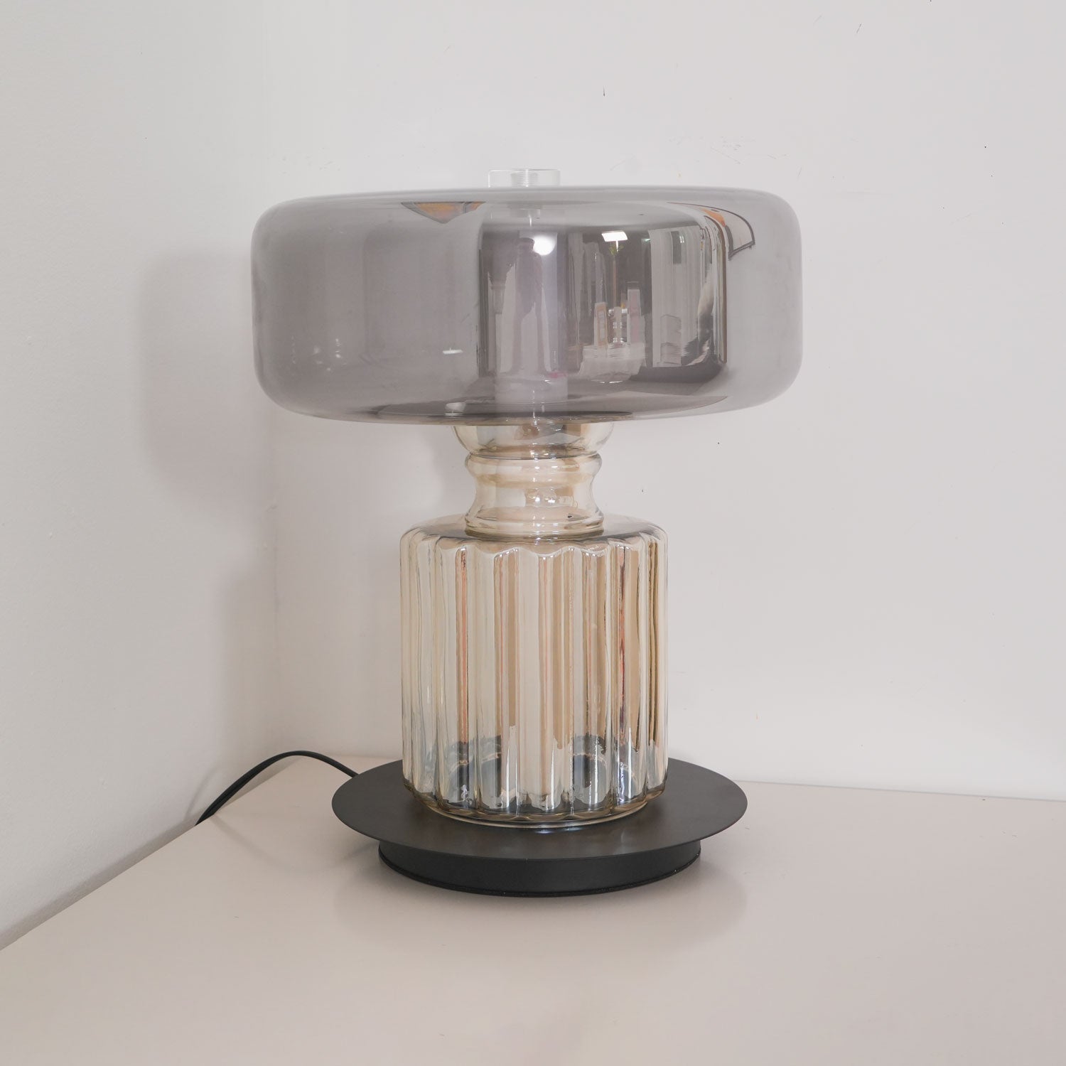 Svora Modern Glass Table Lamp