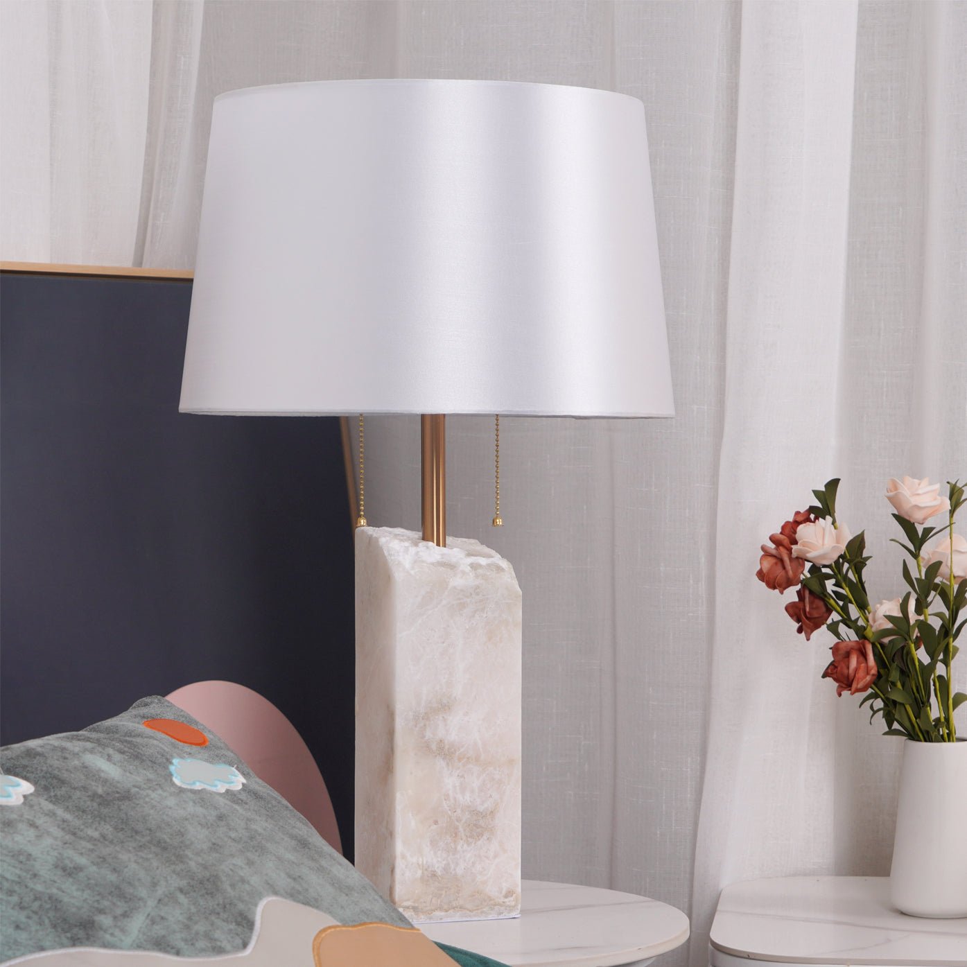Gaveth Minimalist Alabaster Table Lamp