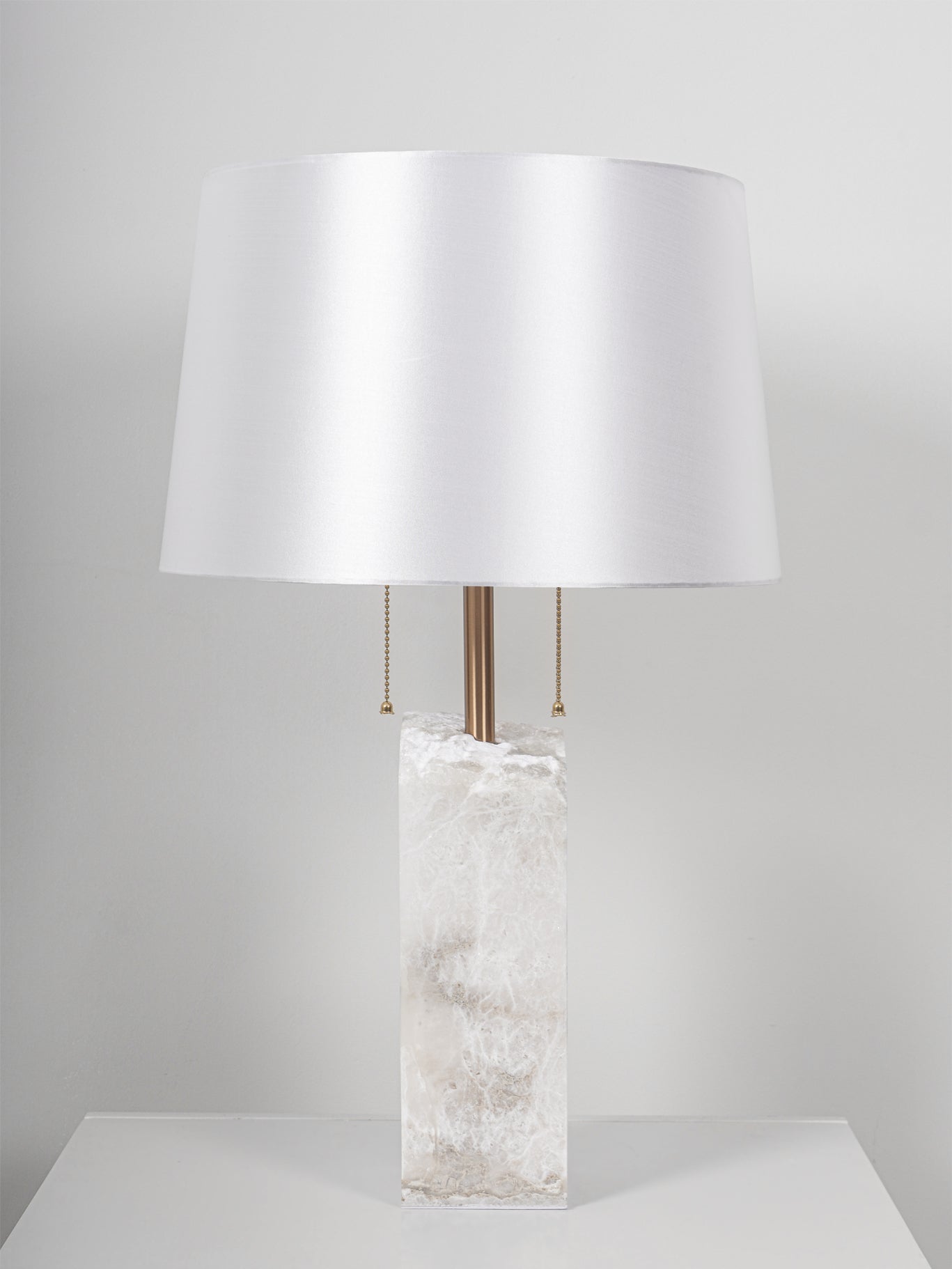 Gaveth Minimalist Alabaster Table Lamp