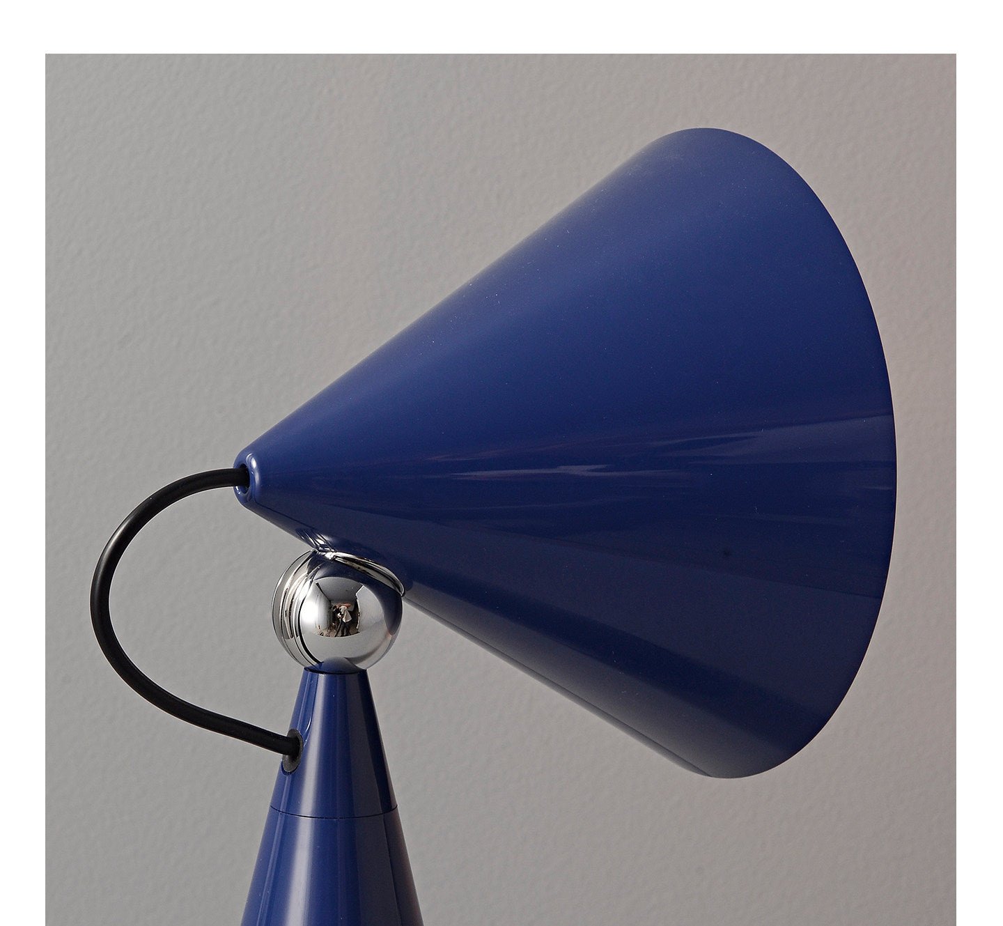 Rechargeable Cone Table Lamp