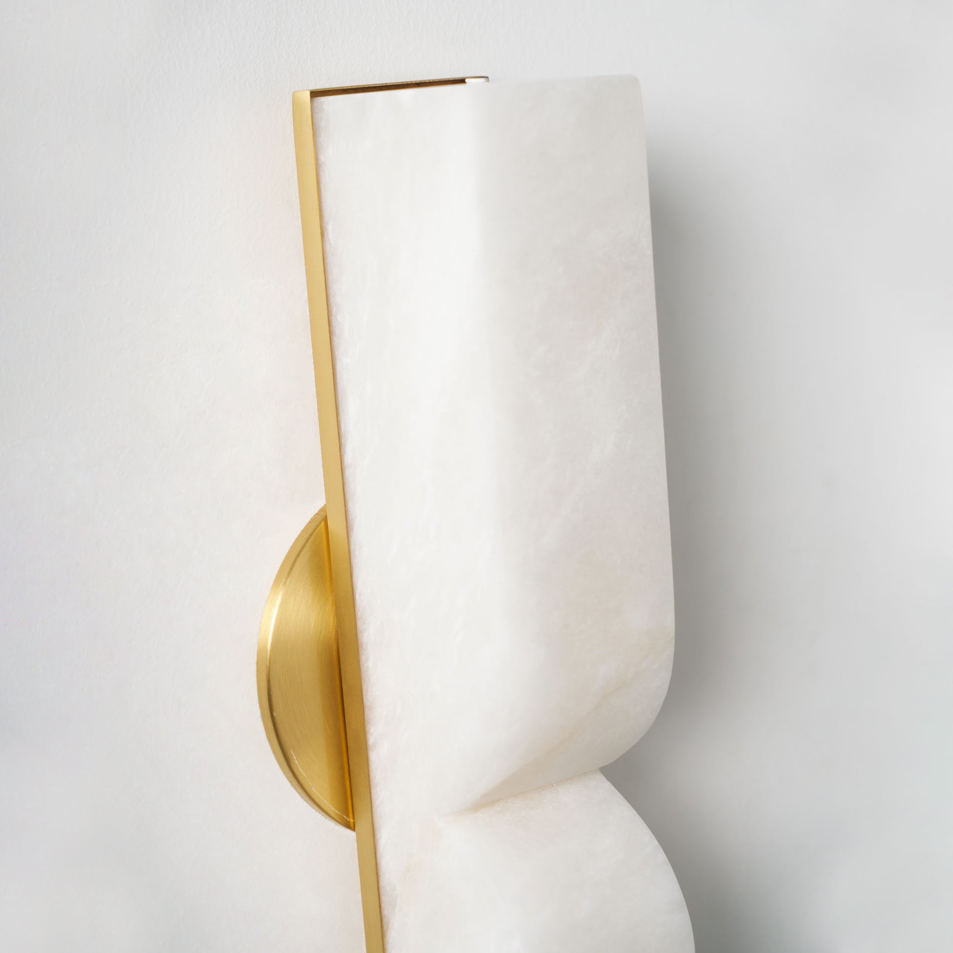 Lumivaria Wall Lamp