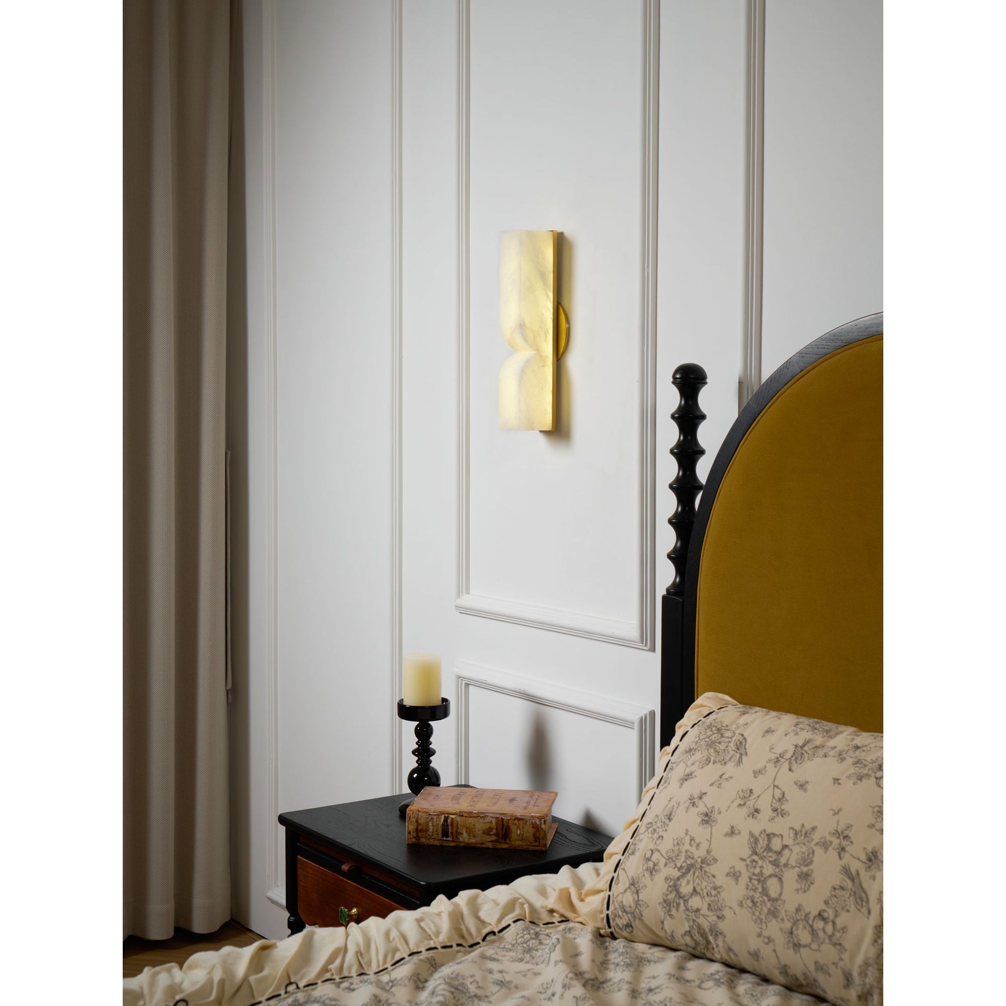 Lumivaria Wall Lamp