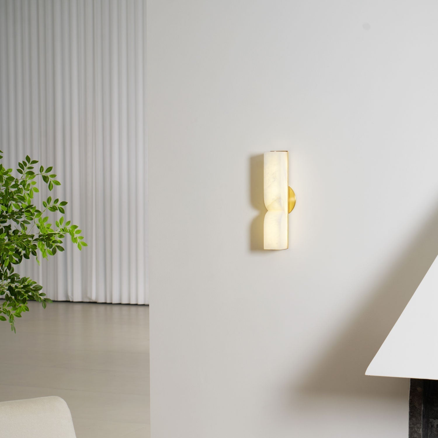 Lumivaria Wall Lamp