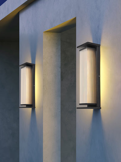 Cesilila Vertical Glass Wall Light