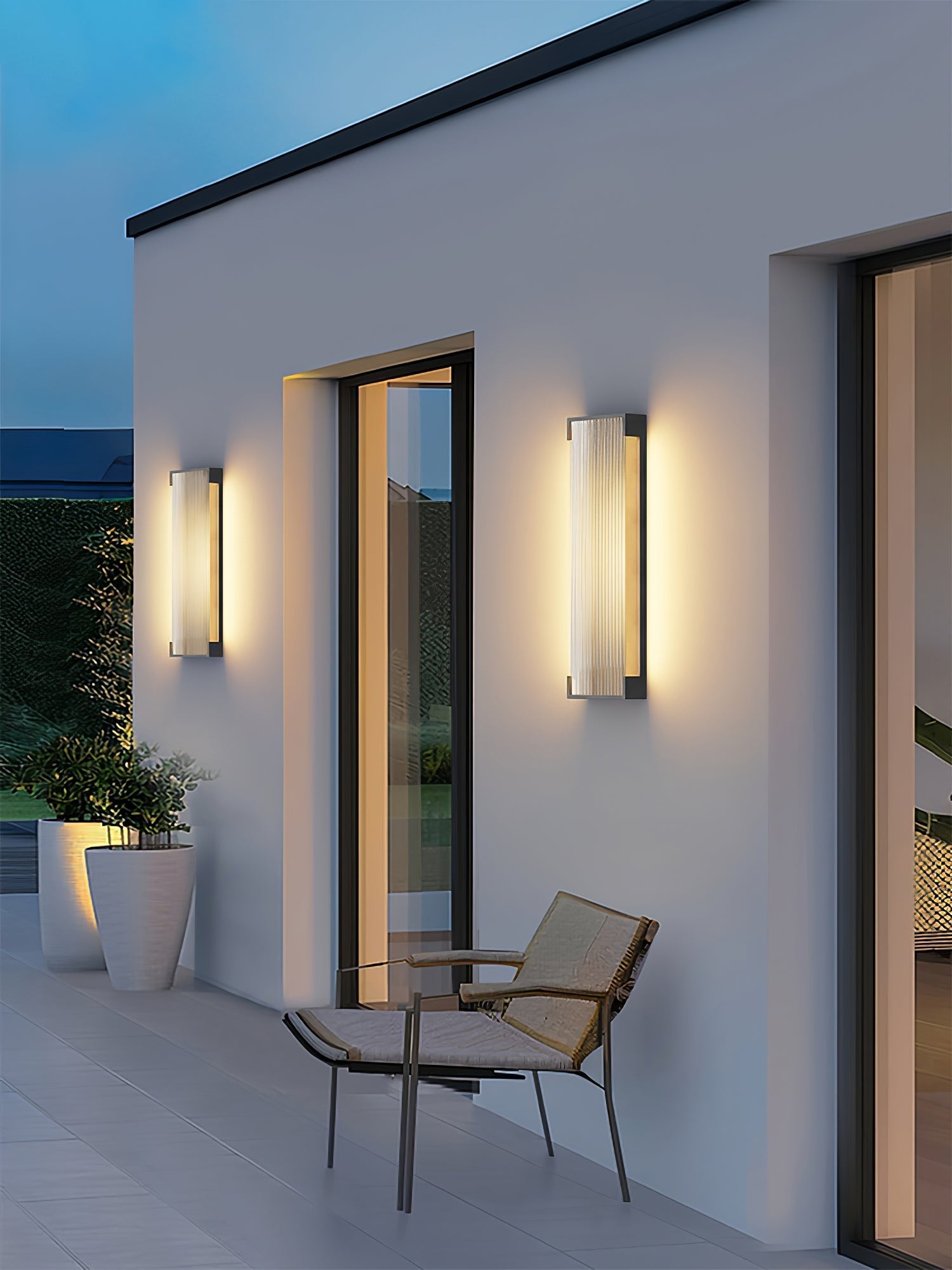 Elaerielle Unique Rectangular Solar Outdoor Wall Light