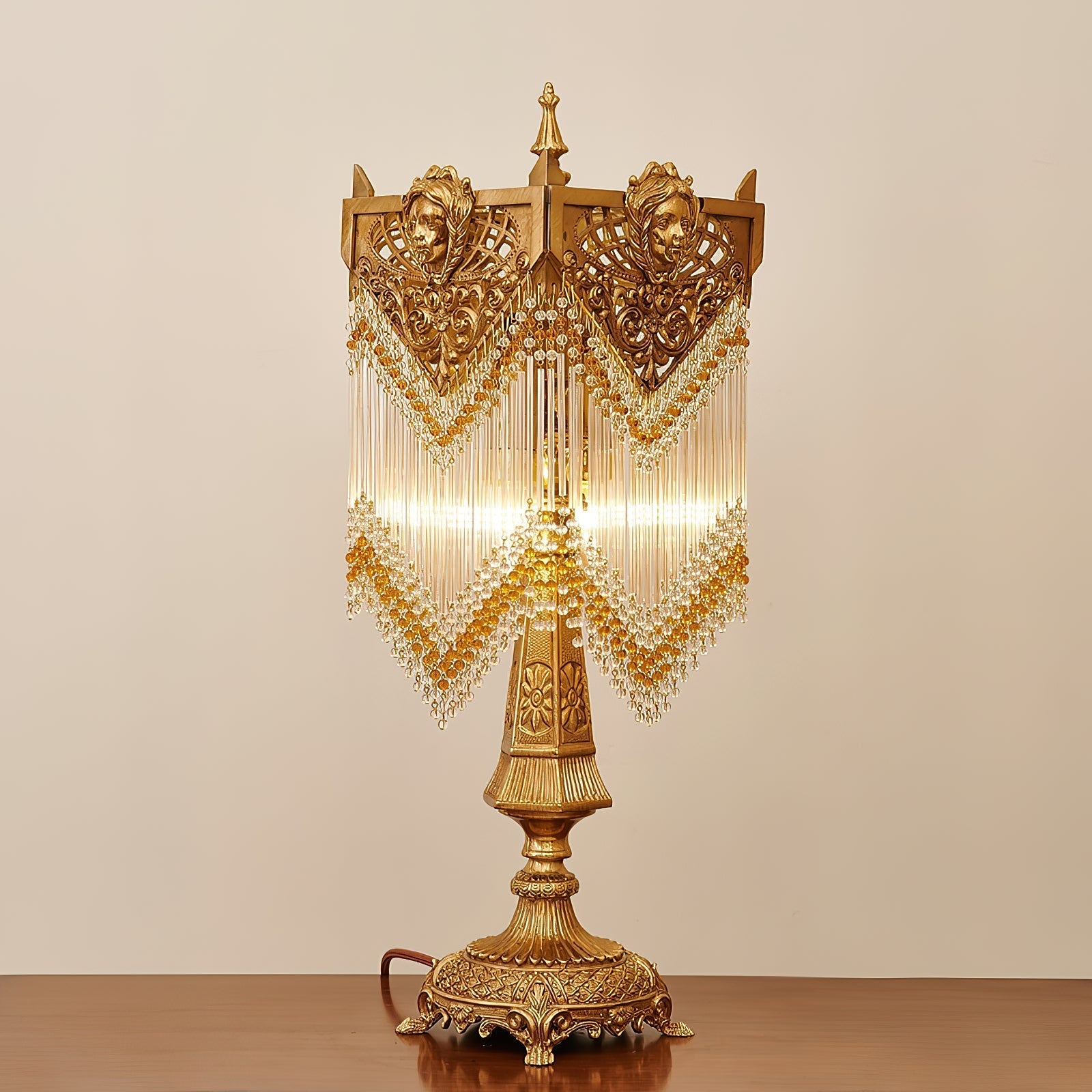 Valdorian Table Lamp