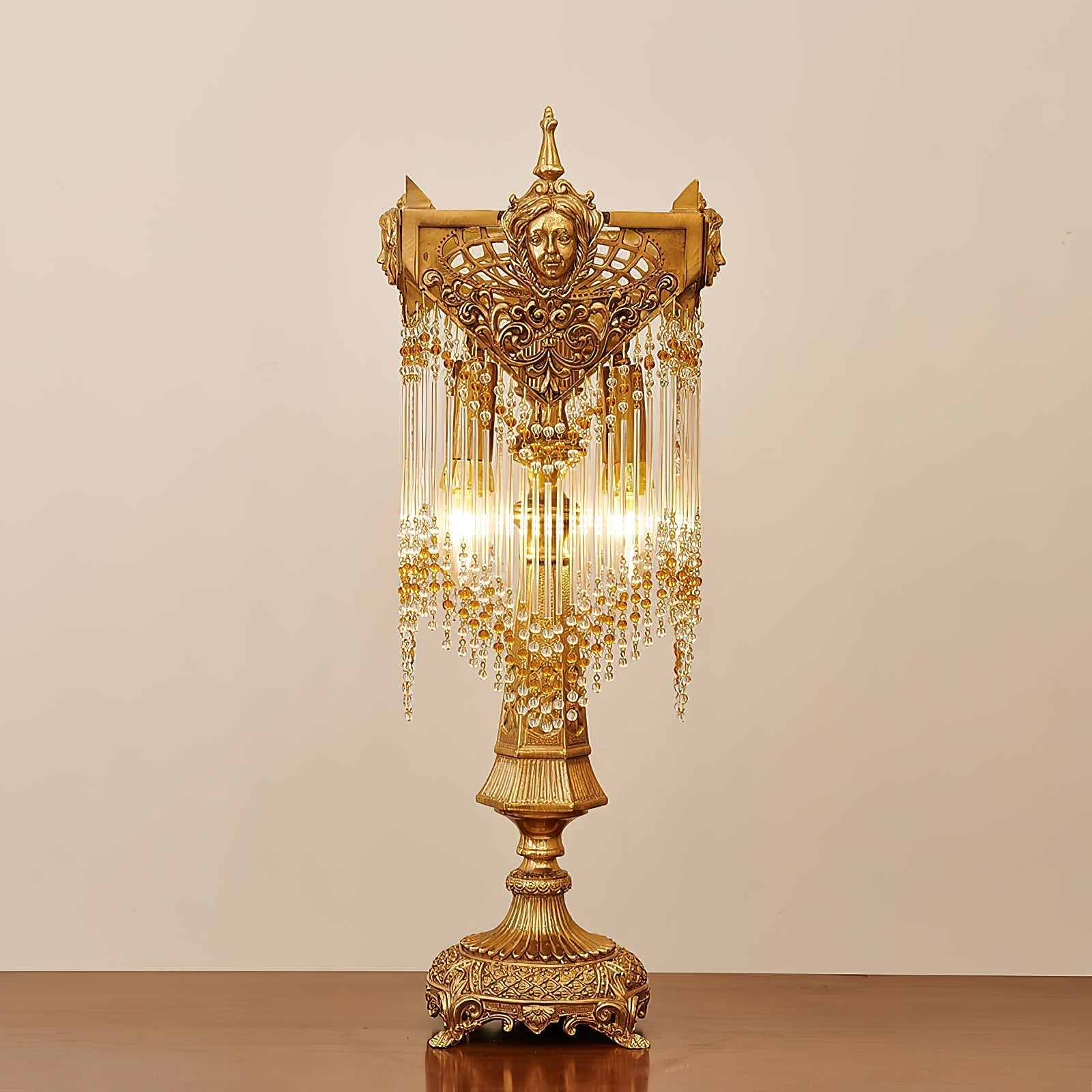 Valdorian Table Lamp