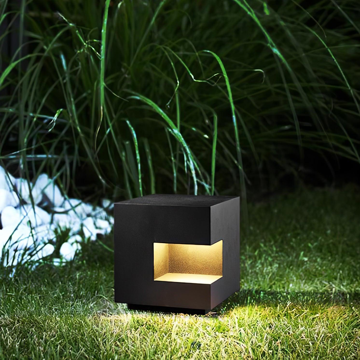 Aki Modern Acrylic Outdoor Light