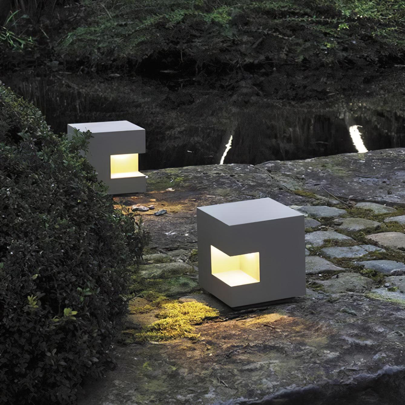 Aki Modern Acrylic Outdoor Light
