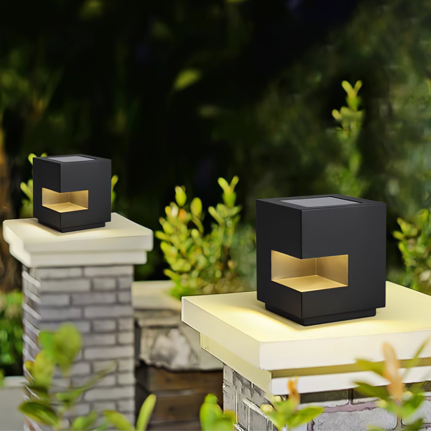 Aki Modern Acrylic Outdoor Light