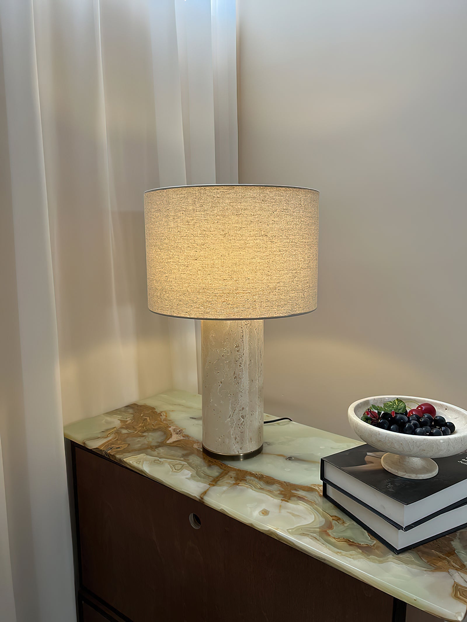 Ennirare Table Lamp
