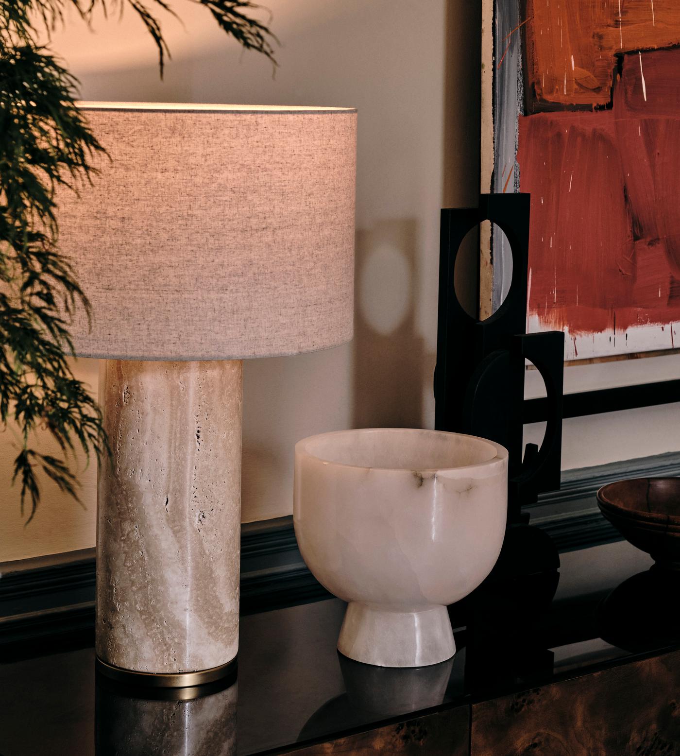 Ennirare Table Lamp
