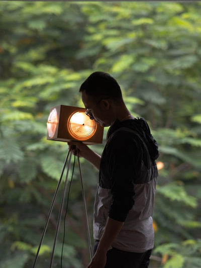 Vesoren Tripod Wood Floor Lamp
