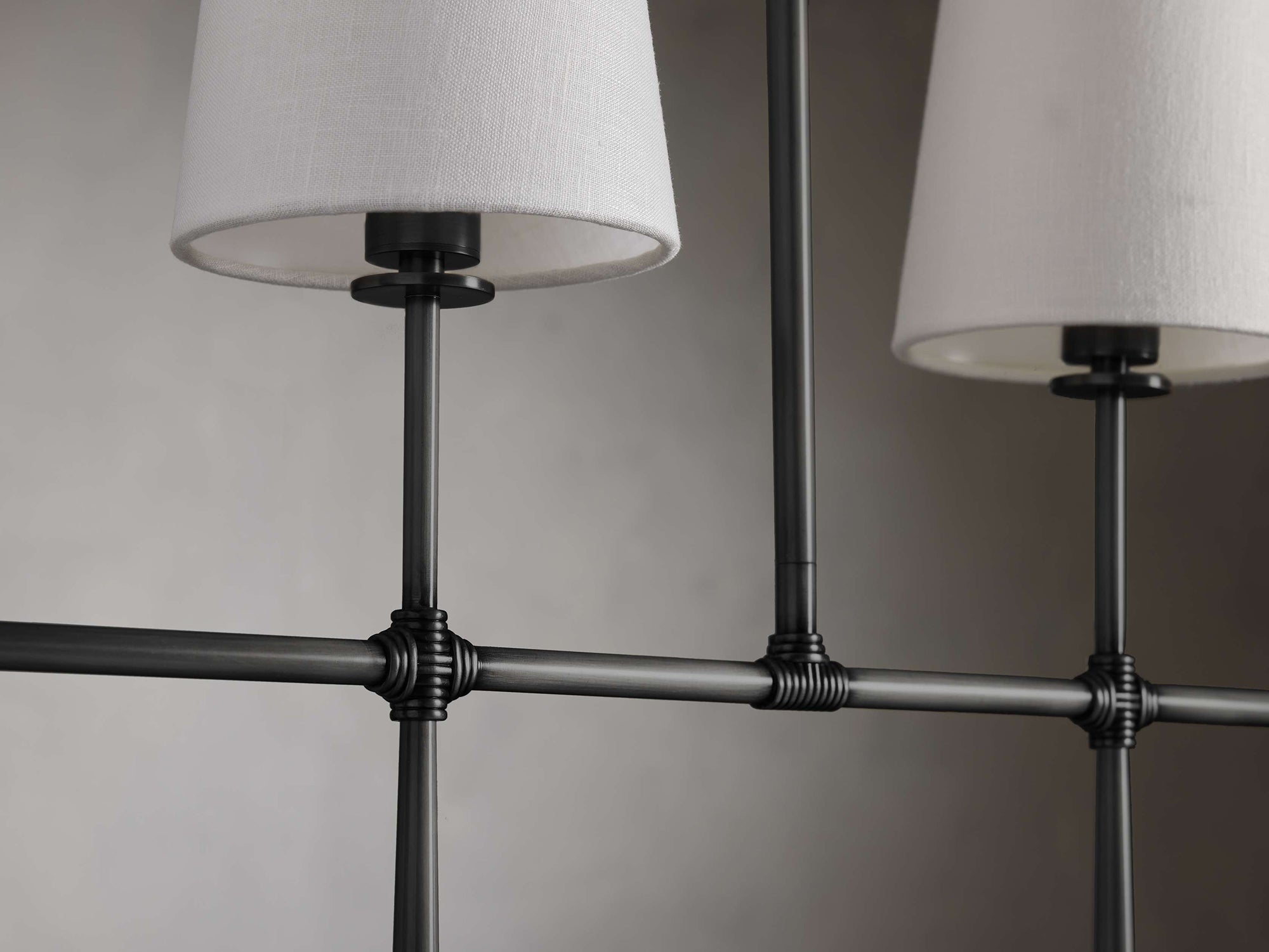Aveneneon Chandelier