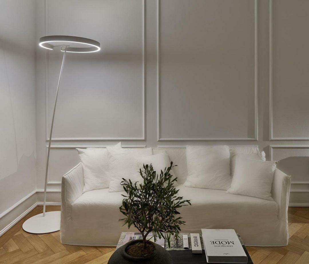 Rondy Minimalist Floor Lamp