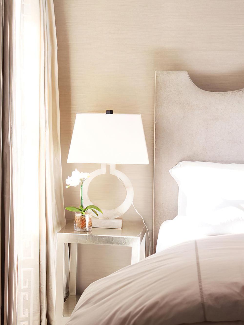Vantor Fabric Minimalist Table Lamp