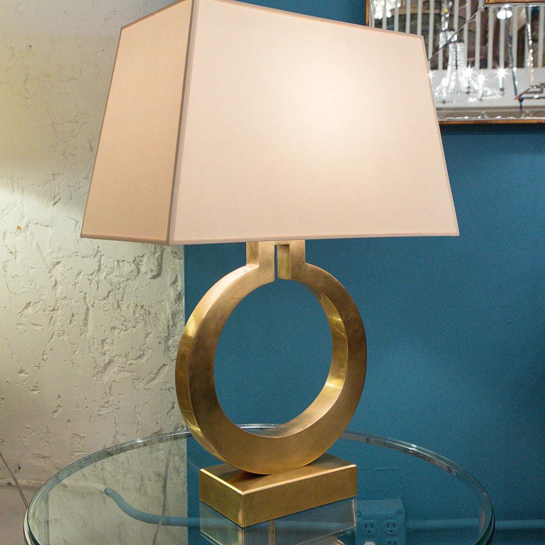Vantor Fabric Minimalist Table Lamp