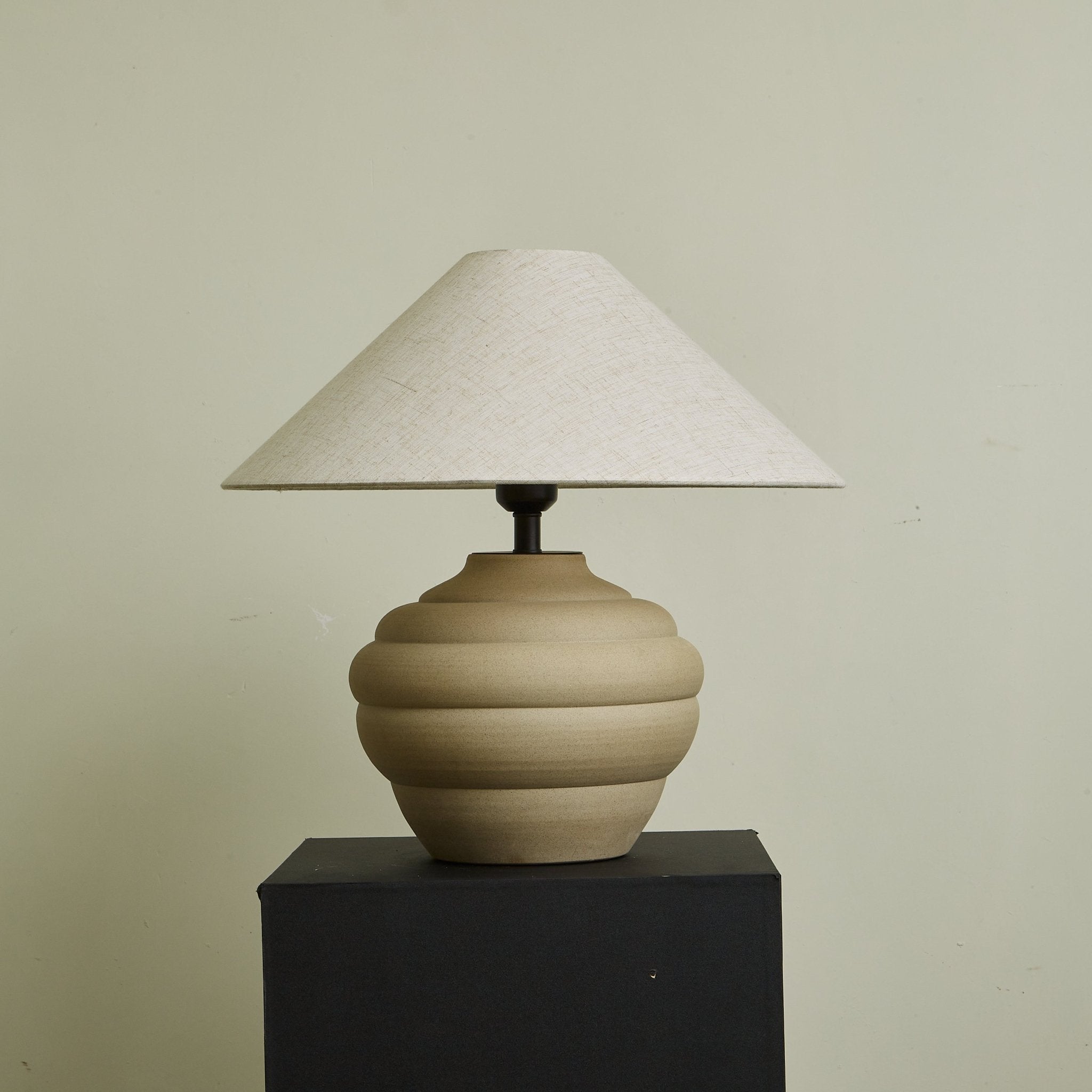 Sereno Ripple Clay Table Lamp