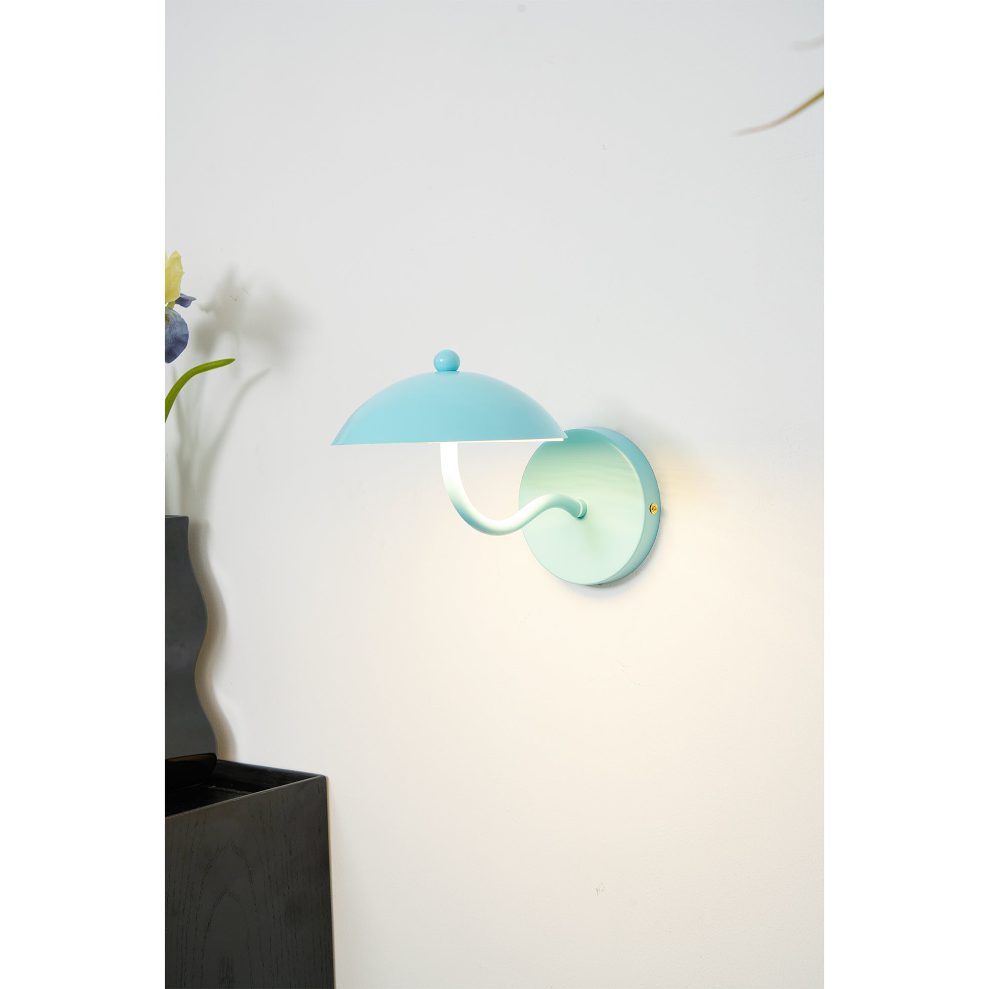 Noraaya Wall Lamp