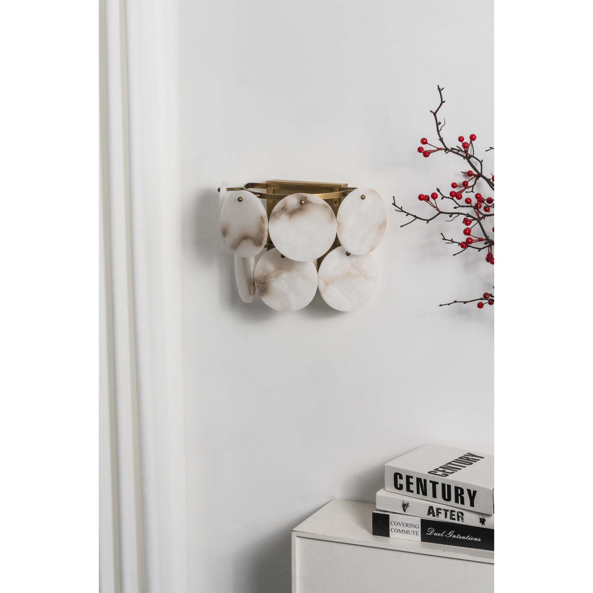 Nivivaya Alabaster Wall Lamp