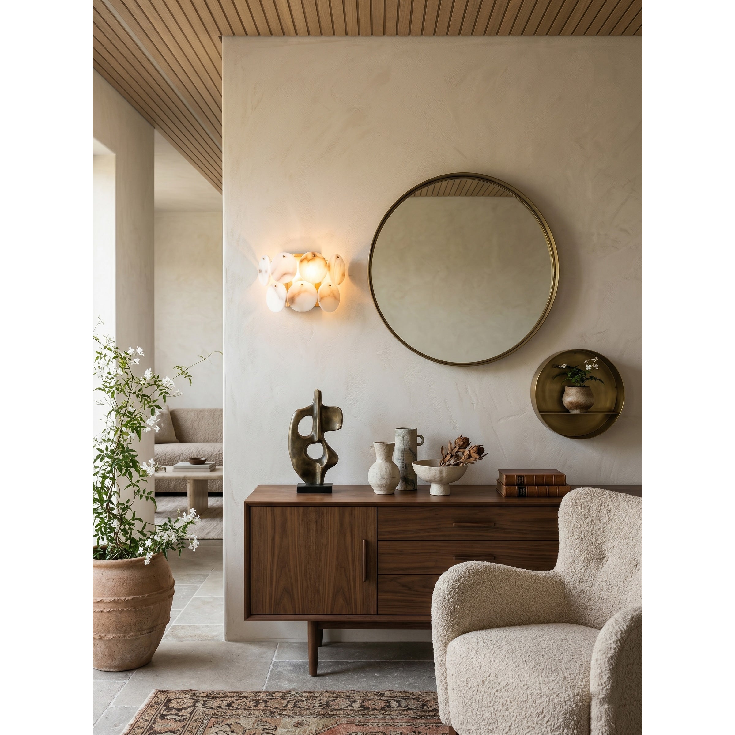 Nivivaya Alabaster Wall Lamp