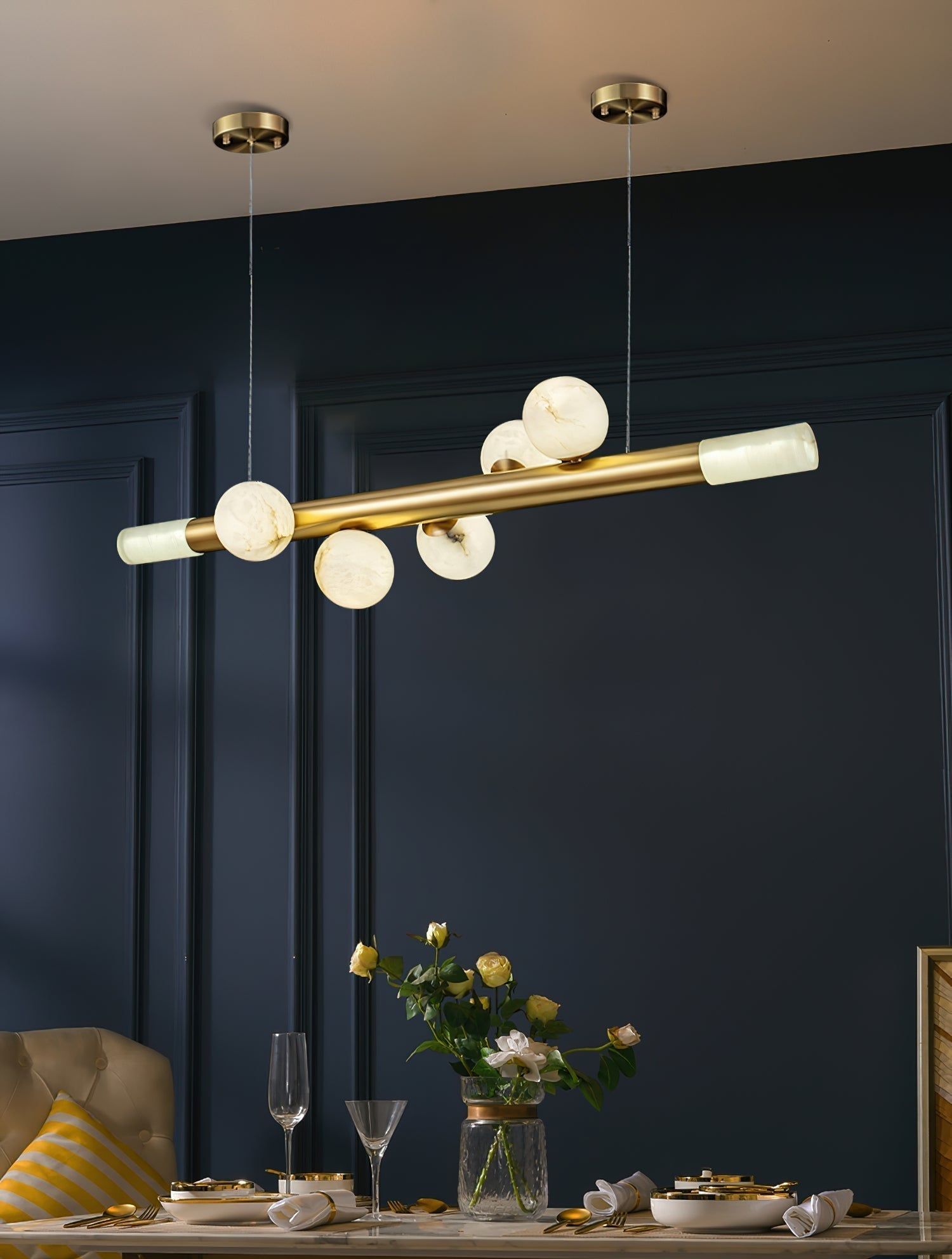 Avaros Linear Pendant Light