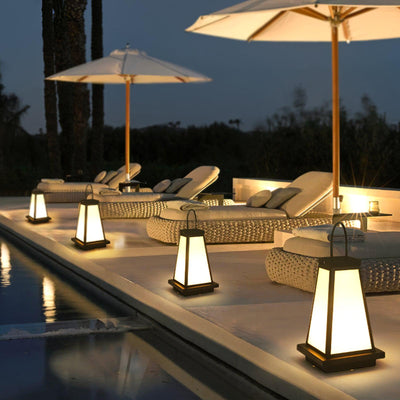 Cilo Minimalist Outdoor Light