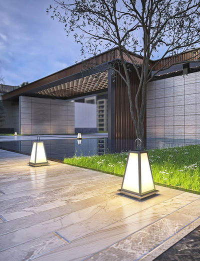 Cilo Minimalist Outdoor Light