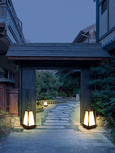 Cilo Minimalist Outdoor Light