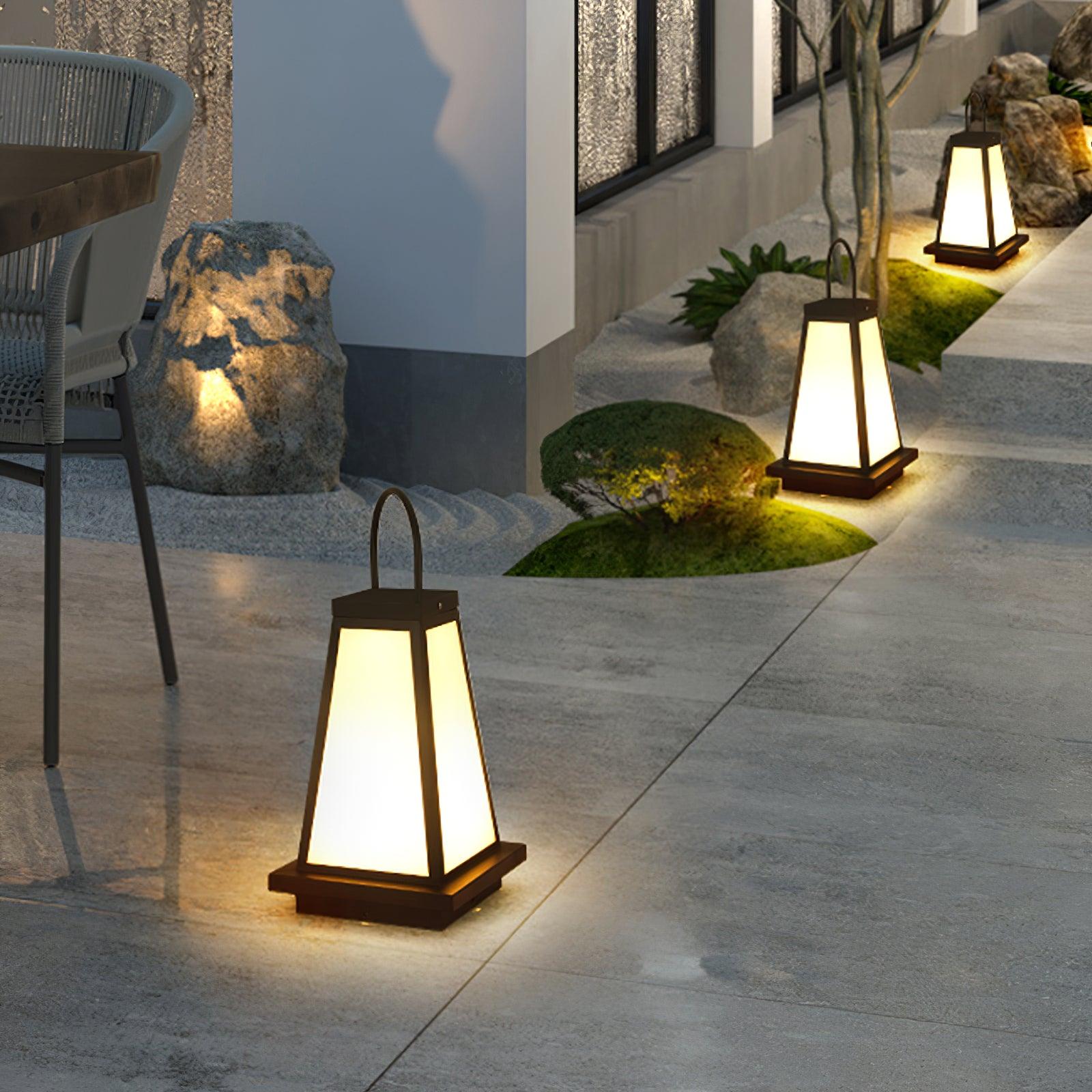 Cilo Minimalist Outdoor Light