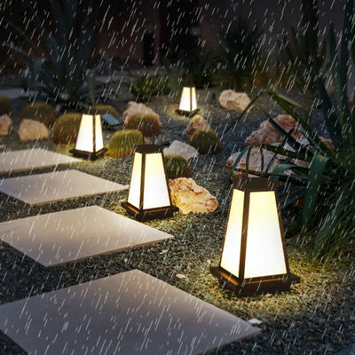 Cilo Minimalist Outdoor Light