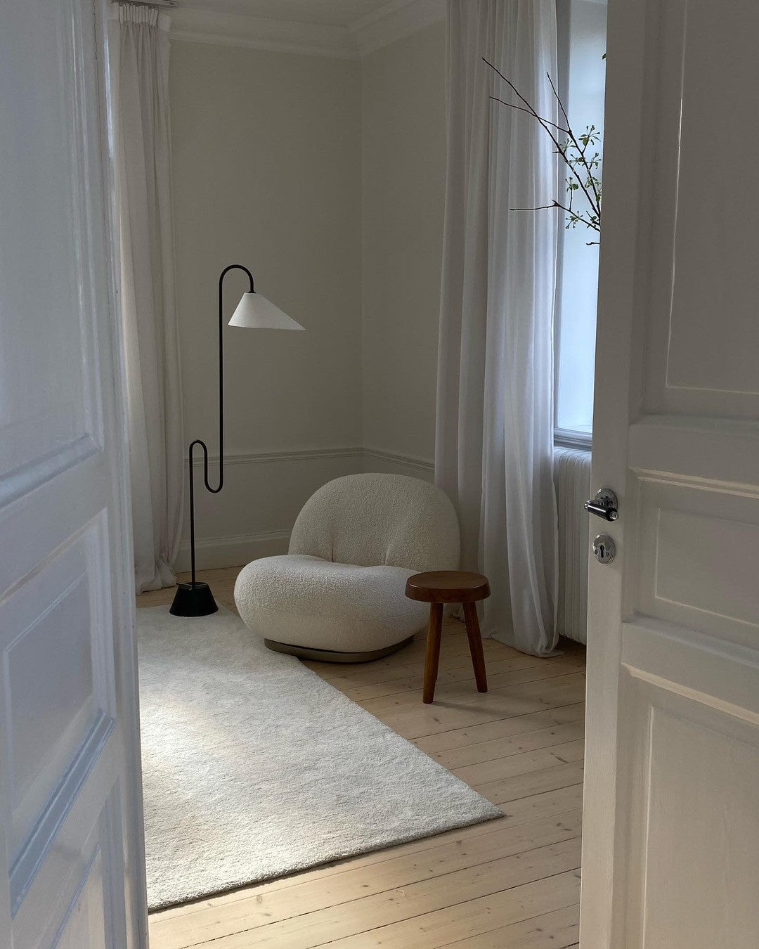 Rosilia Floor Lamp
