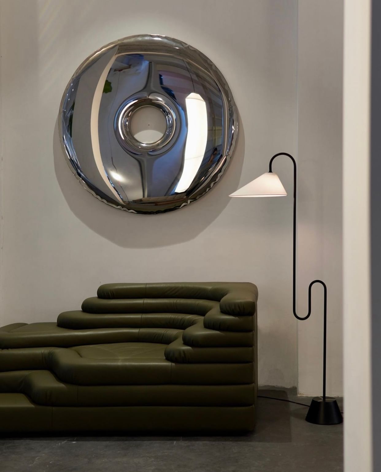 Rosilia Floor Lamp