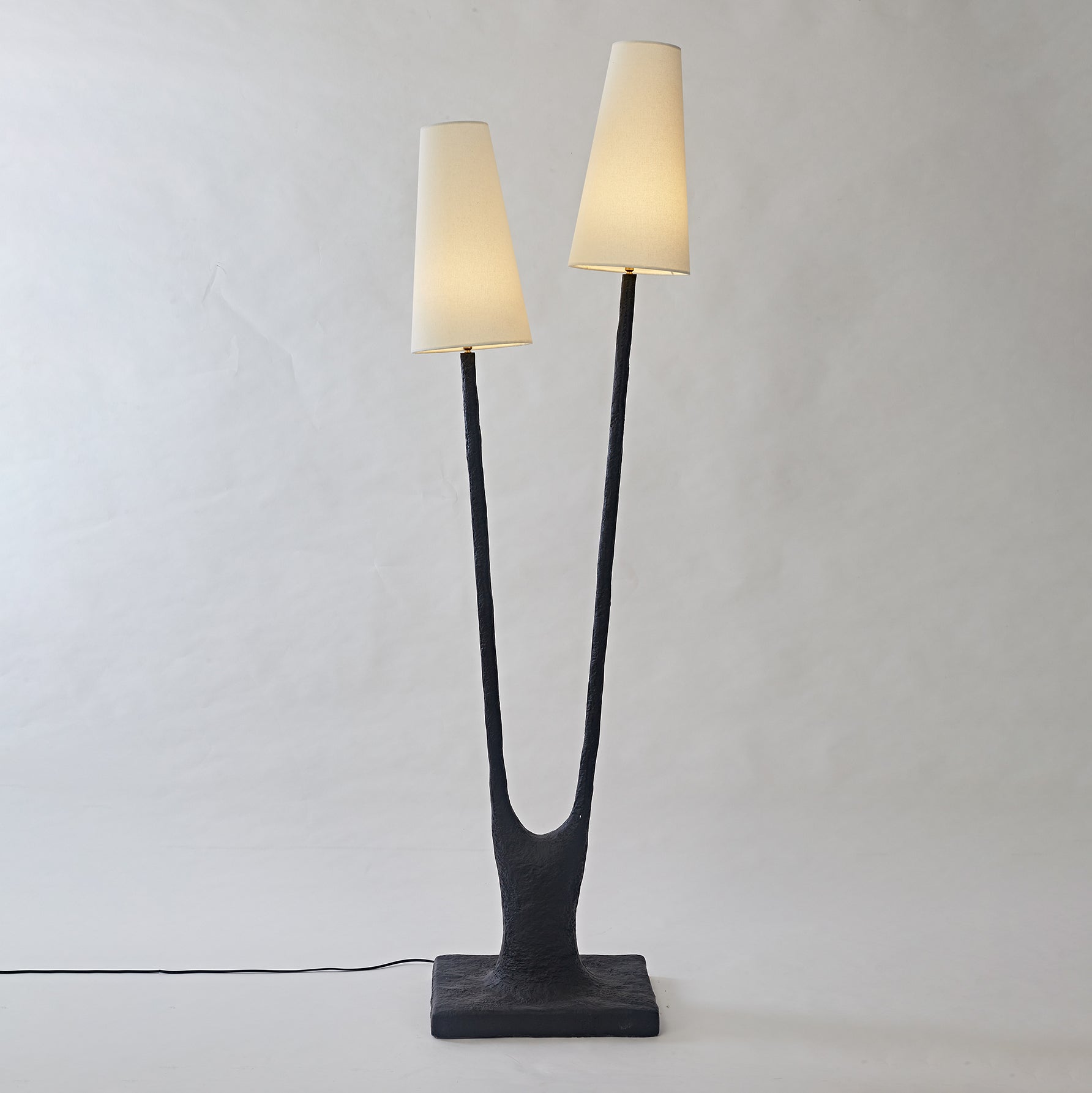 Branwen Roots Table Lamp