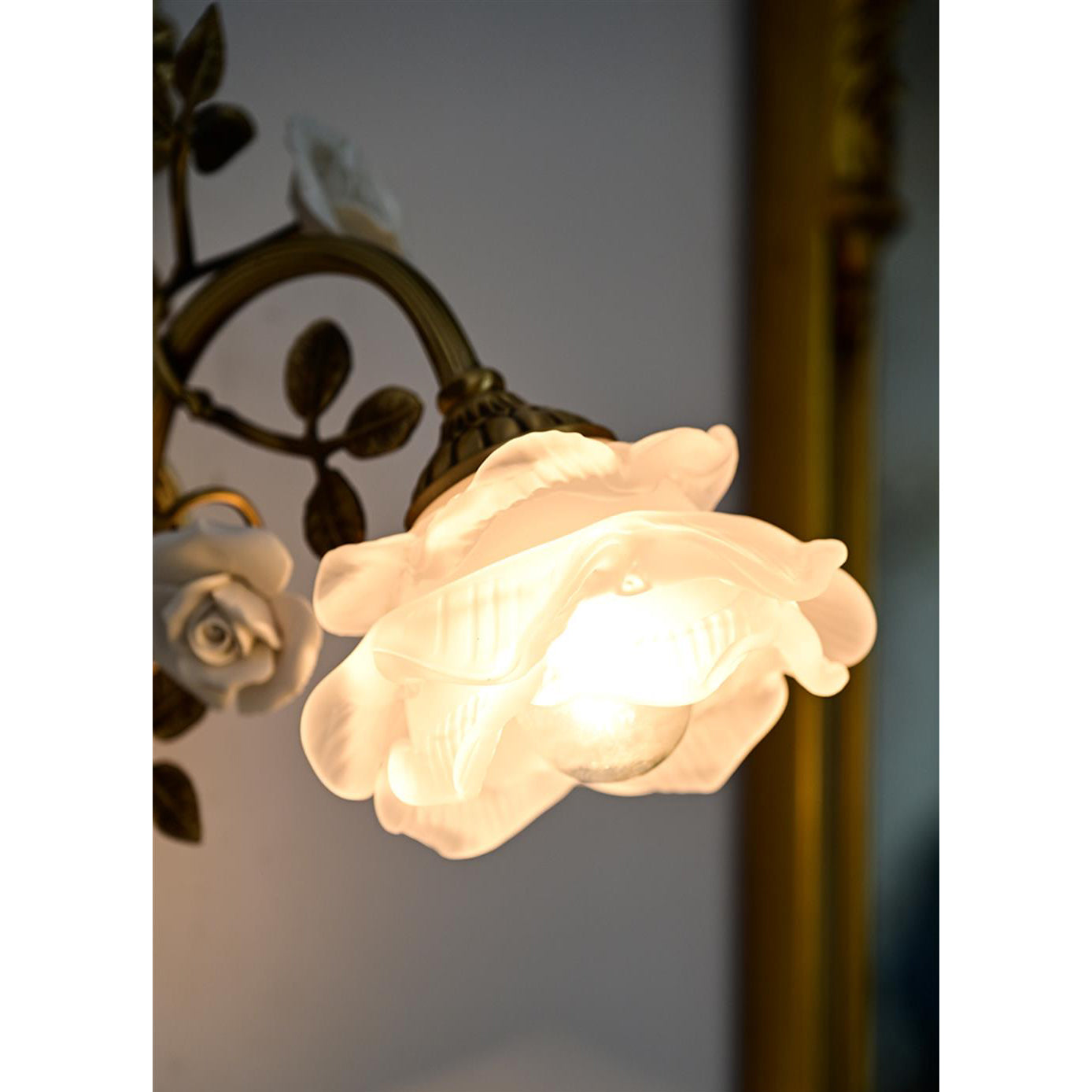 Valmora Wall Lamp