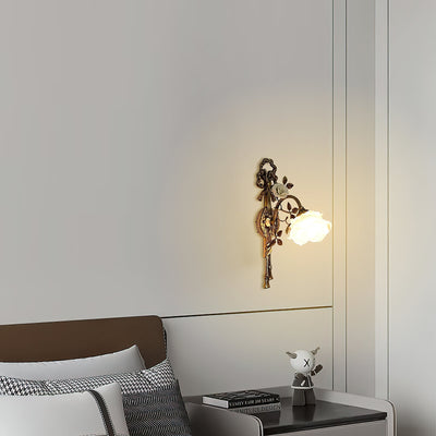 Valmora Wall Lamp