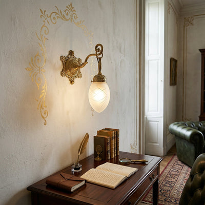 Varessa Classic Wall Lamp