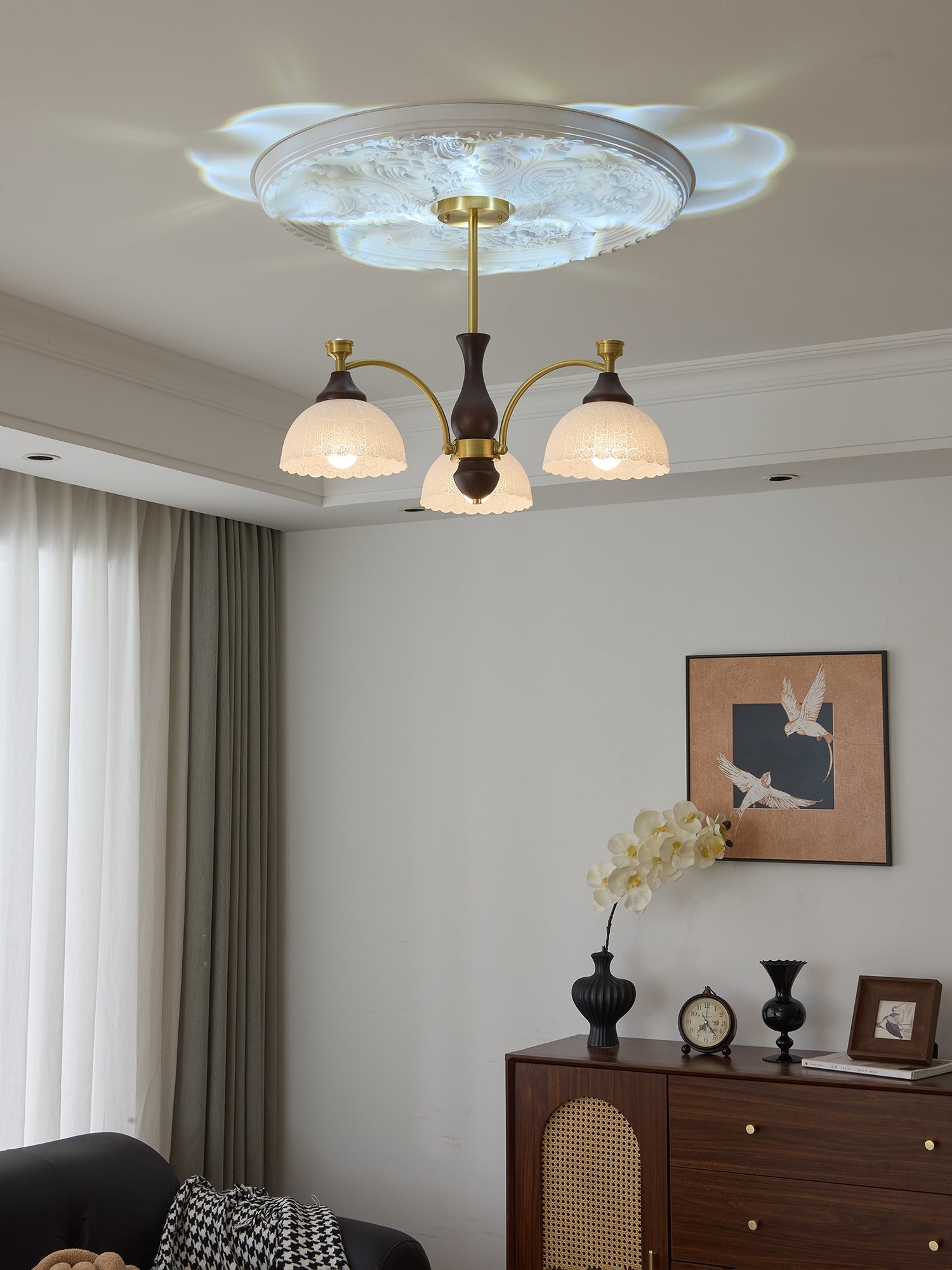 Avvynila Traditional Elegance Vintage Brass Wood Chandelier