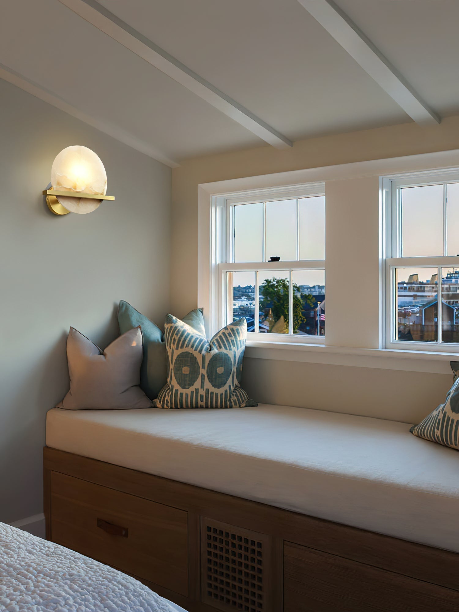 Lumeneria Wall Lamp