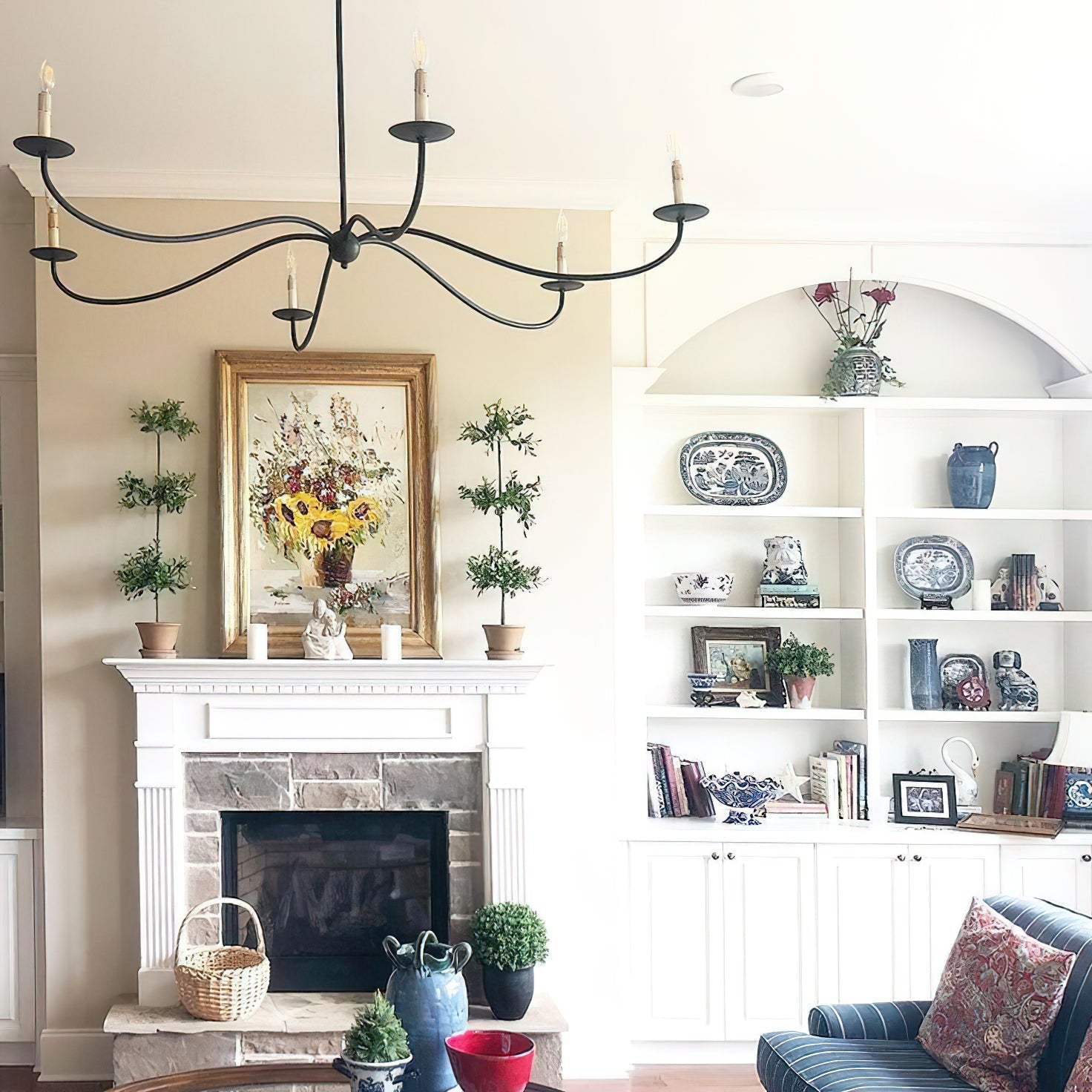 Calderview Iron Chandelier